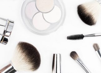 10 Home Tips To Easily Remove Long-Wear Makeup