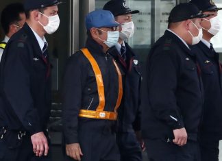 Carlos Ghosn: former Nissan chairman released on bail in Tokyo